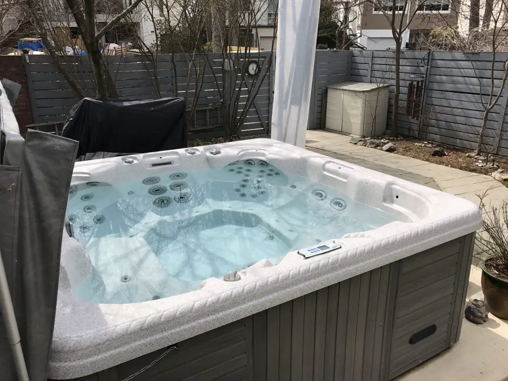 8 Person Hot Tub Set For Sale Hot Tub Insider 1024x768 