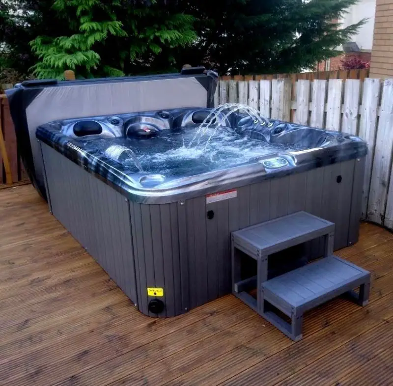 Brand New The Chaser Ii 5 Person Hot Tub With Balboa Free Bluetooth 