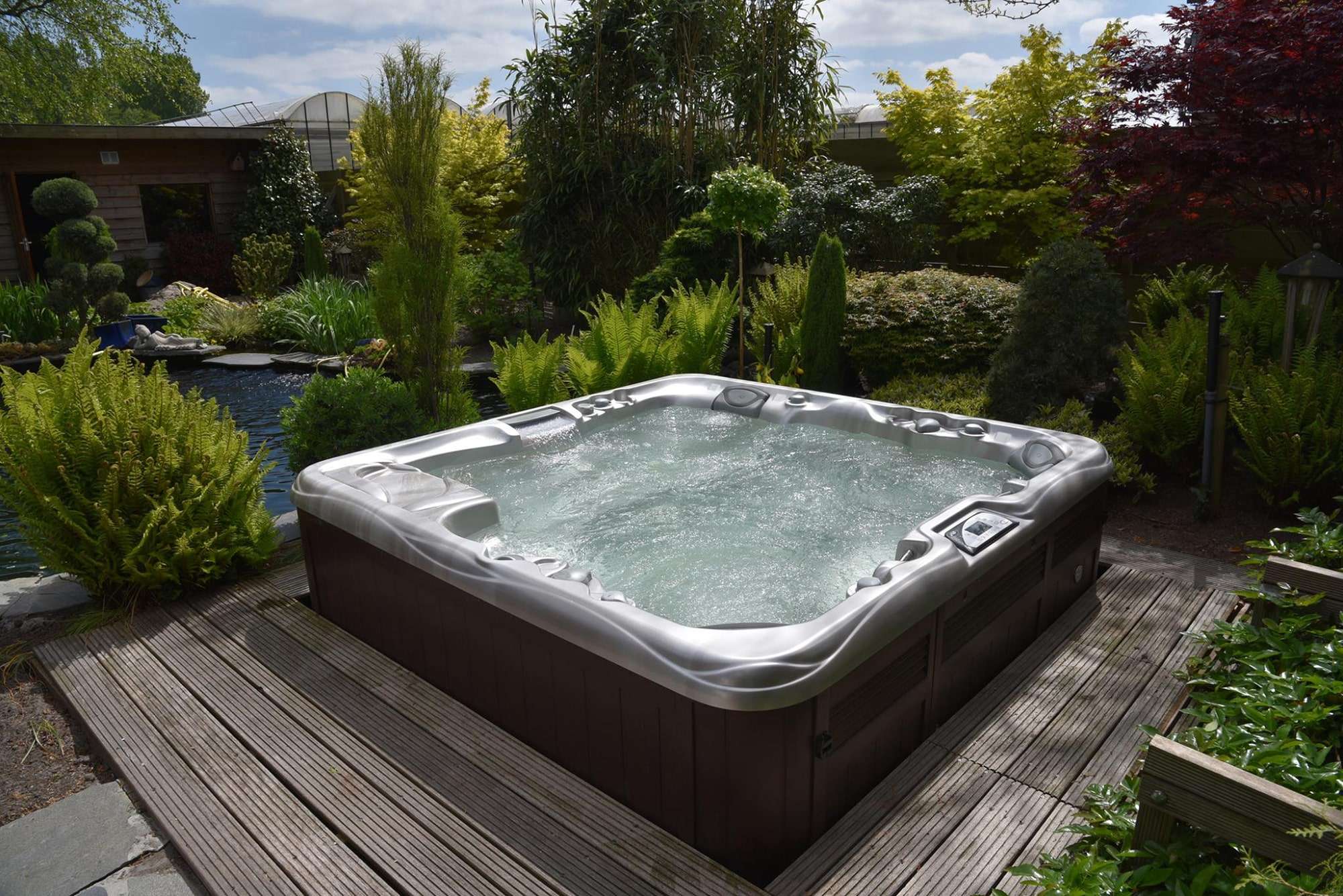 Build and Price Your Dream Hot Tub